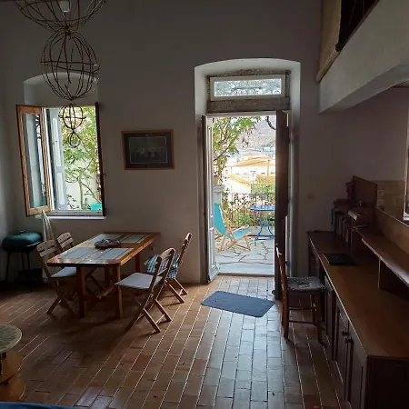 度假居 Maia's House